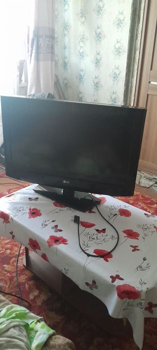 Телевизор  LG в отличном состоянии