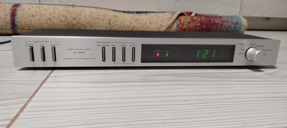 Pioneer Digital audio timer DT540. Akai. Philips