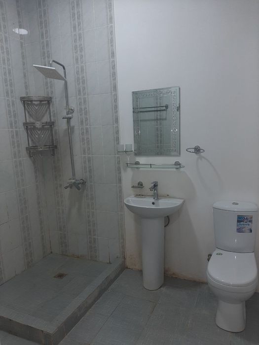 Сергили Титаник дом 4 бекат метро енида 6 соток 2 хона подвал участка