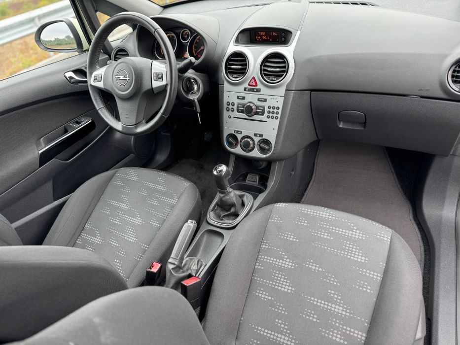 Opel Corsa 2011 , 1.4 benzina