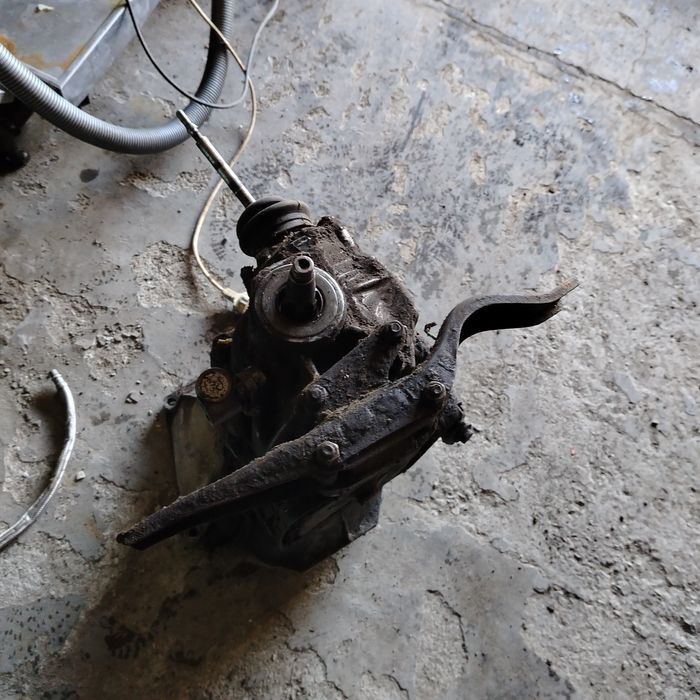 Продам кпп от ауди 100