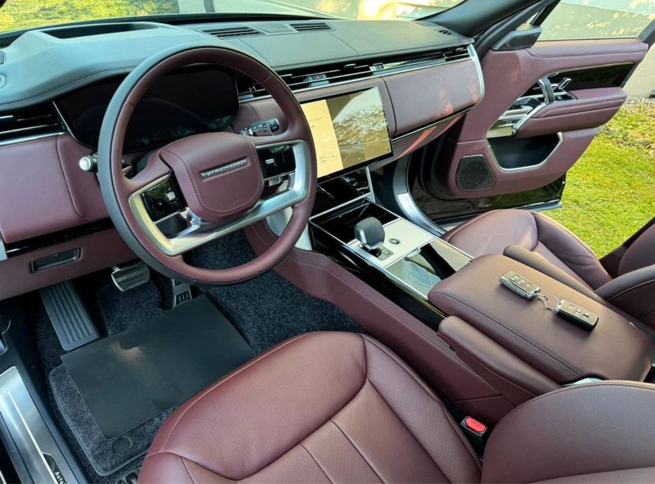 Range Rover P530 Long Night packet 2025