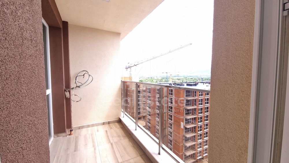 Продава се Двустаен апартамент в Пловдив, Южен - 71 кв.м за 1268 €/кв.м - Снимка #2