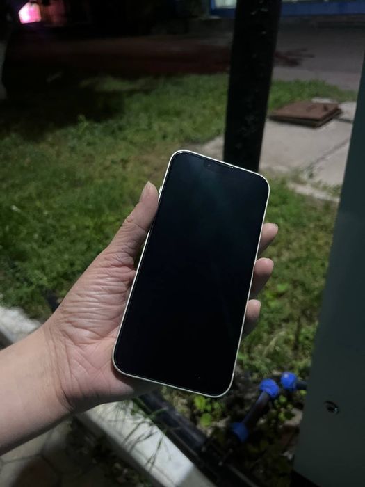 Iphone 13 белый (256gb)