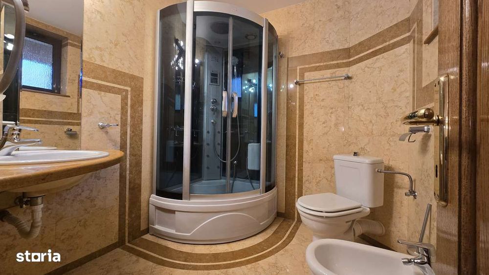 Vila Busteni la liziera padurii
