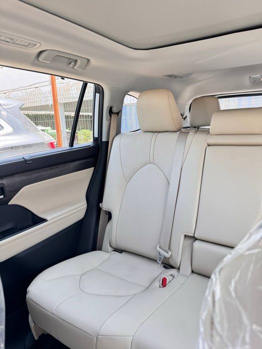 Toyota Highlander Hybrid 2026 год