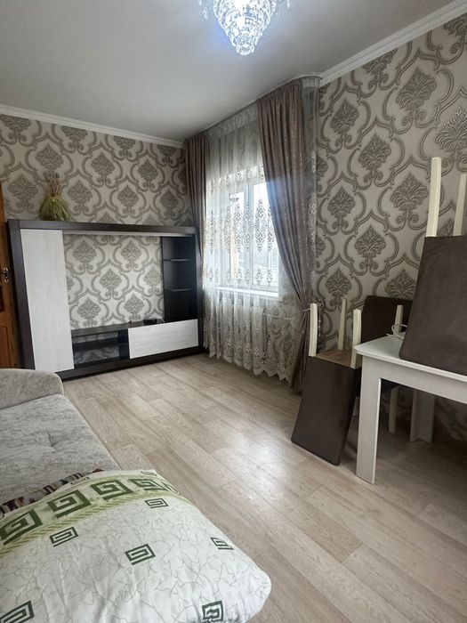 Сдается 2 комн квартира