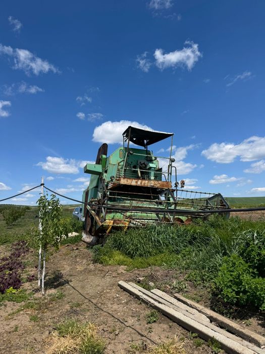Combina Claas Mercator 70
