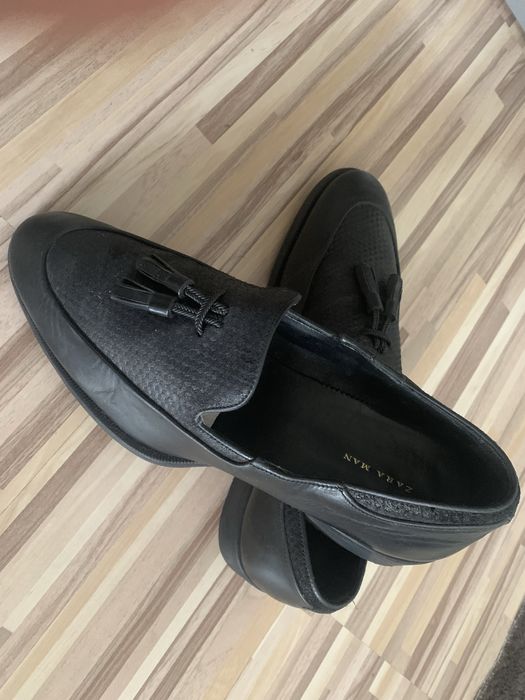 Pantofi zara -42