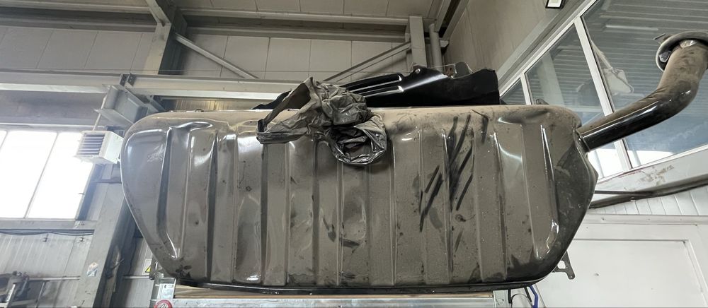Бак мерседес 124 бензин