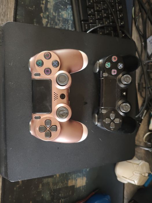 PlayStation 4 slim