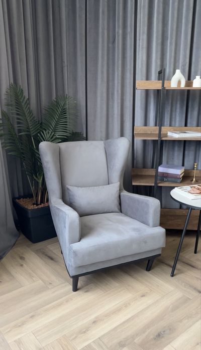 Кресло серое стильное