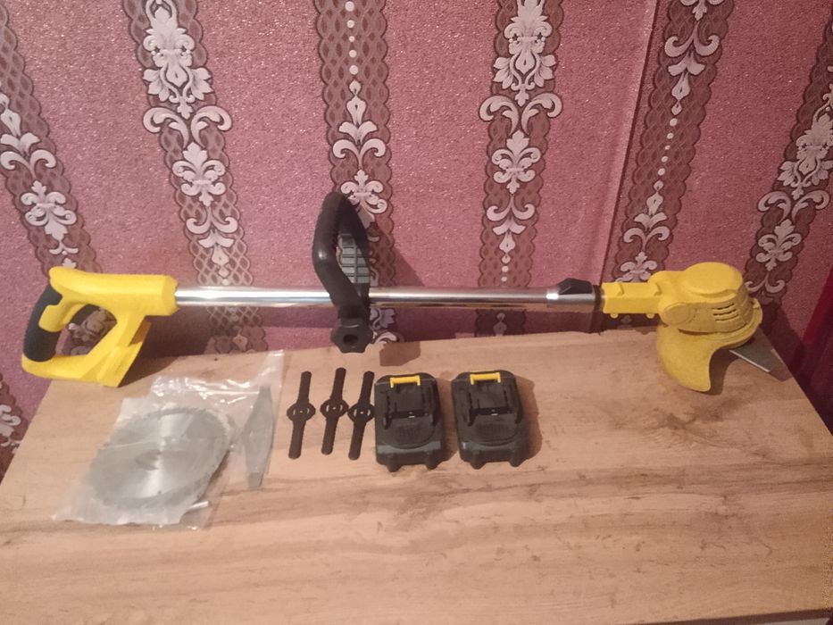 Тример на акомуляторе