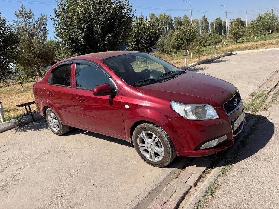 Srochno sotiladi Nexia 3, 4-pozitsiya avtomat