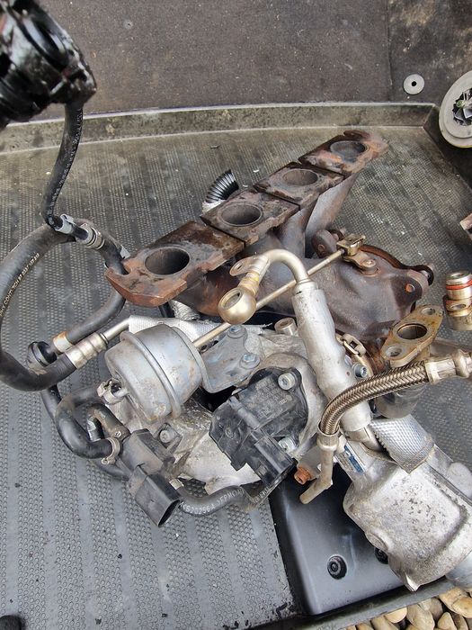 Turbina Audi A4 B8 A5 A6 2.0 DIESEL, 2.0 1.8 BENZINA galerie evacuare