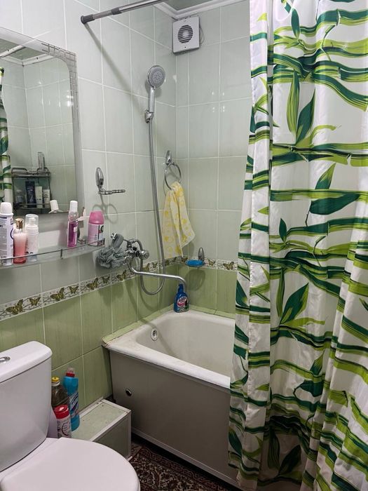 Продается на Чиланзар 20 квартал.  1*2 квартира