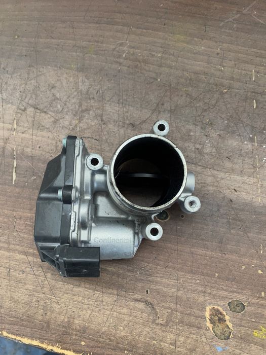Clapeta acceleratie passat b7 cc golf 6 tiguan 2.0tdi cff cfg