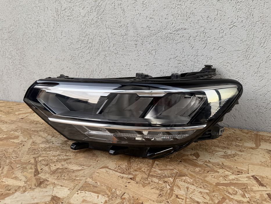 Far stanga VW Passat B8 B8.5 Facelift Full LED Original Europa