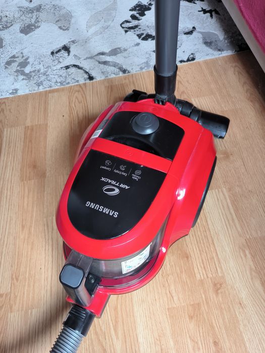 Aspirator Samsung Twin Chamber, 210W (putere absorbție), Fără Sac