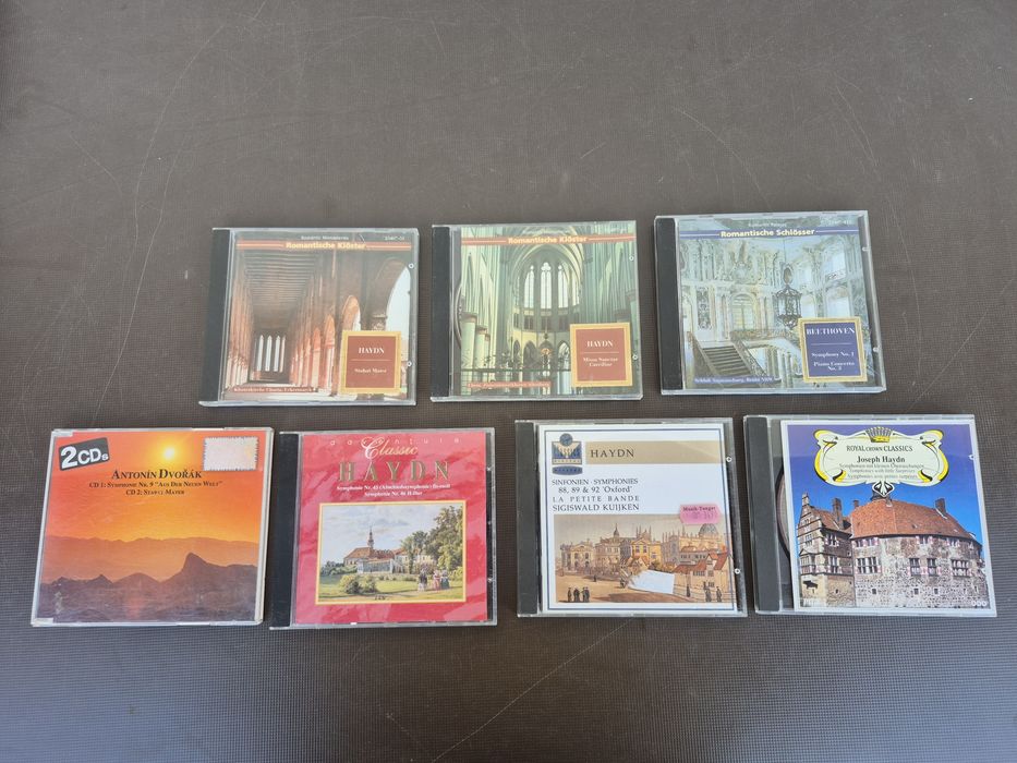 Vând 35 CD,muzica clasica Mahler, Wagner, Hayden, Verdi,Beethoven,Strauss,Schubert, Tschaikowsky,Brahms,Handel, Listz,Mendelssohn,Ravel