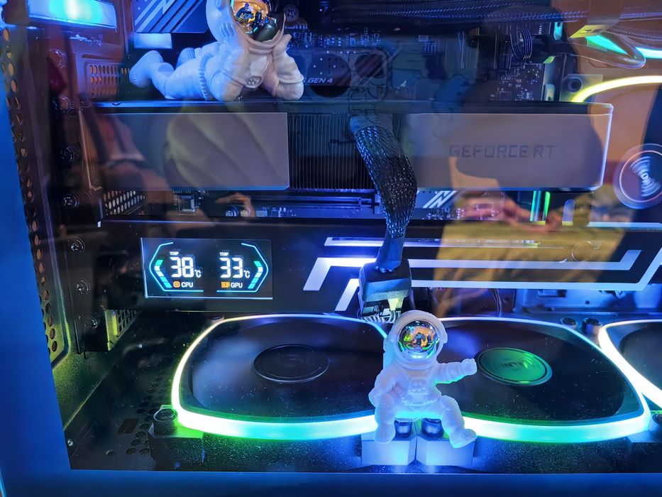 Z-X6 ARGB Стойка за видеокарта с LCD дисплей за температура (CPU/GPU)