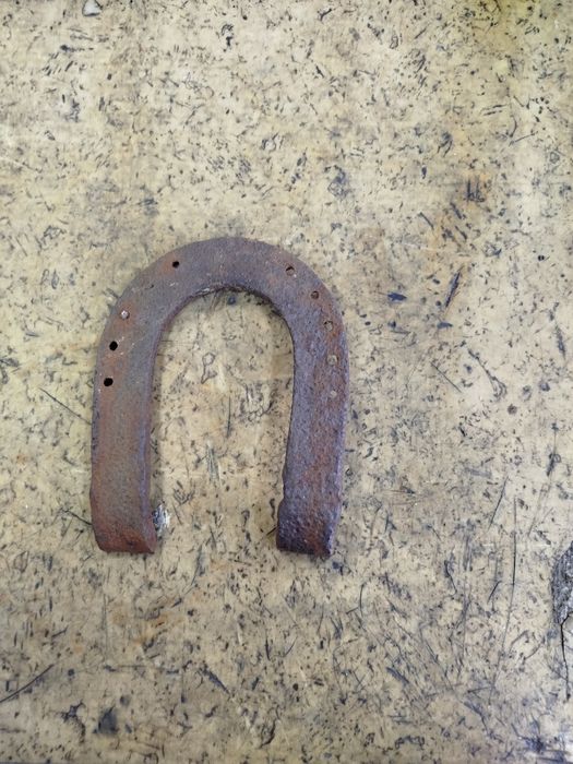 Стара конска подкова.