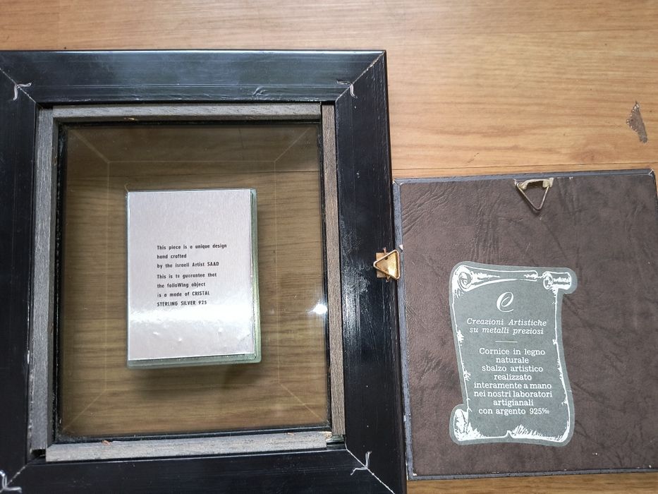 Stampe din foiță de aur și din argint