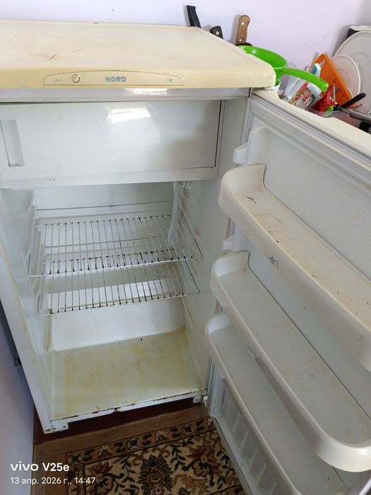 Холодилник на запчасти