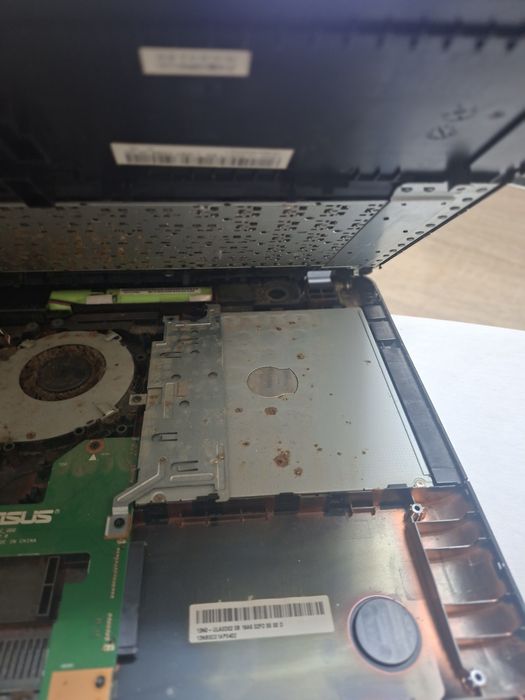 Лаптоп Asus за части
