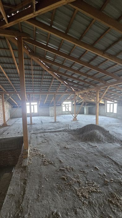 Квартира 4 комнатная + мансарт 170 м²