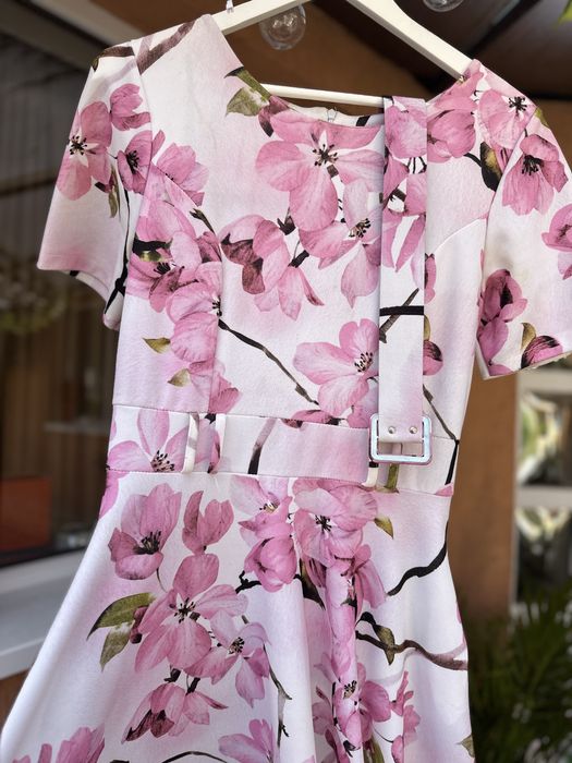 Rochie roz florala