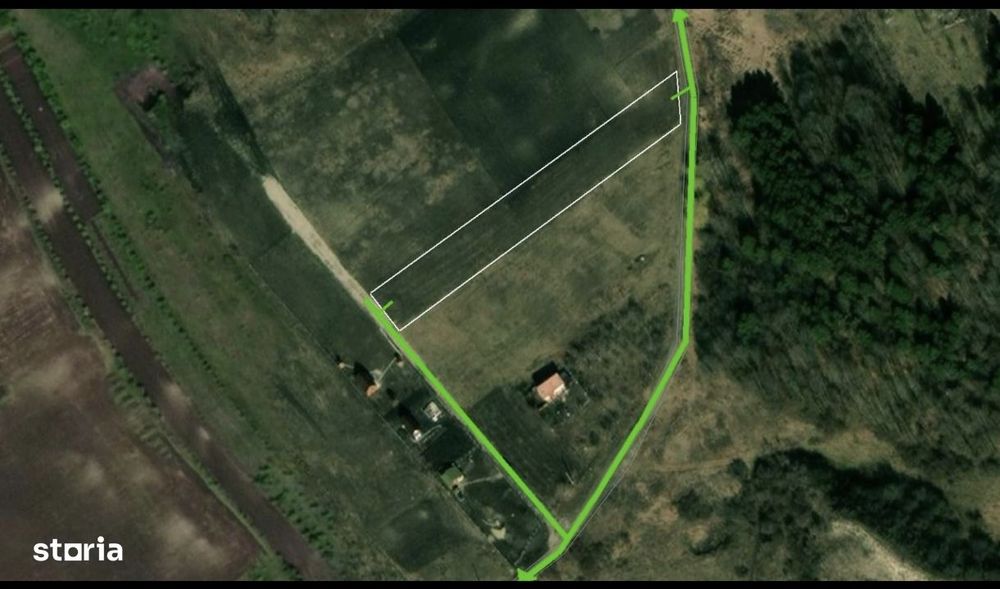 Teren cu o panorama superba,la marginea pădurii ( rezervație naturală)