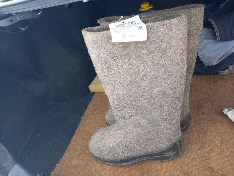 Продам валенки новые