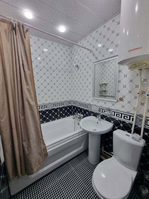 Сдаётся 2х ком кв люкс на Микрорайоне!!!