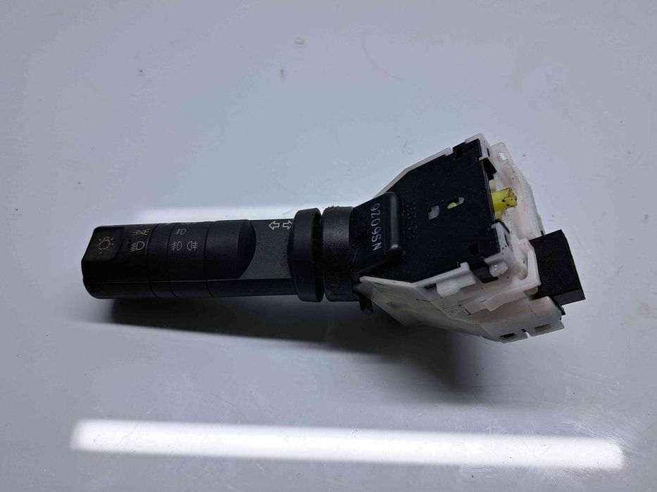 Maneta semnalizare Nissan Navara (D40) [Fabr 2005-2014] OEM