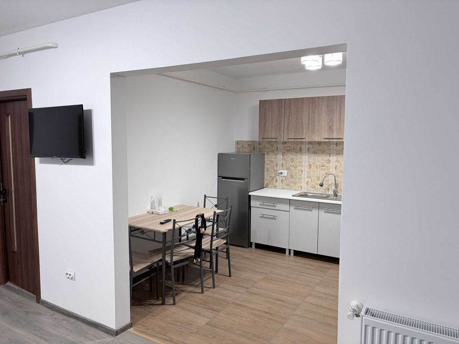 Închiriez garsonieră – Cartier Căpșunărie (Damila), etaj 1