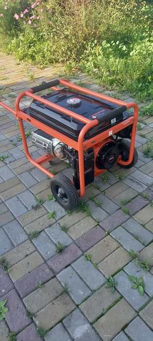 Генератор бензиновый 7кв