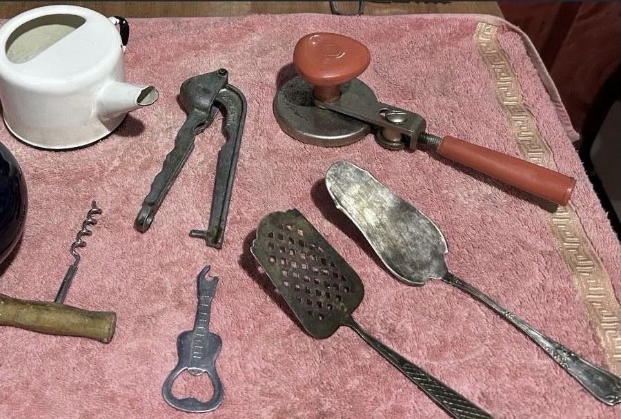 Продам советскую утварь, керамический сосуд, соусник