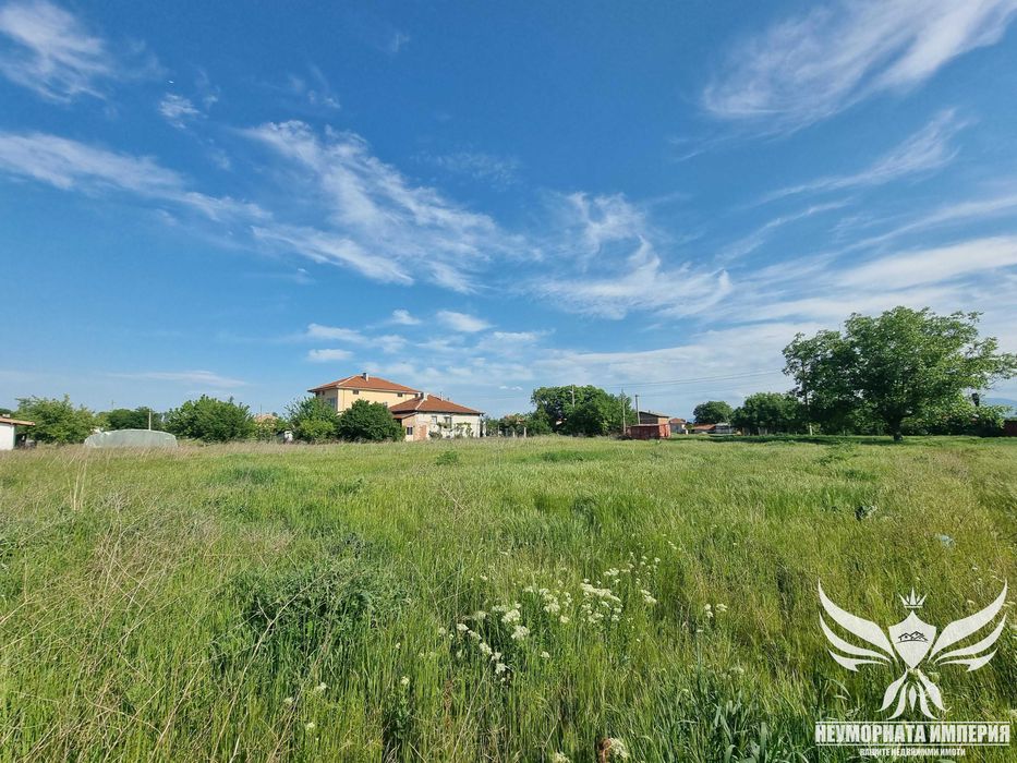 Продавам парцел в урбанизирана територия с площ от 904кв.м. в село Конуш, общ.Асеновград статут УПИ