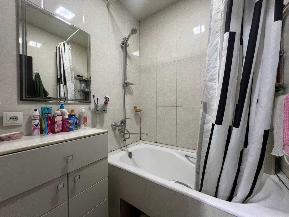 Продаётся 2в3/4/9, 62м2, Яккасарайский РОВД, ул.Бабура