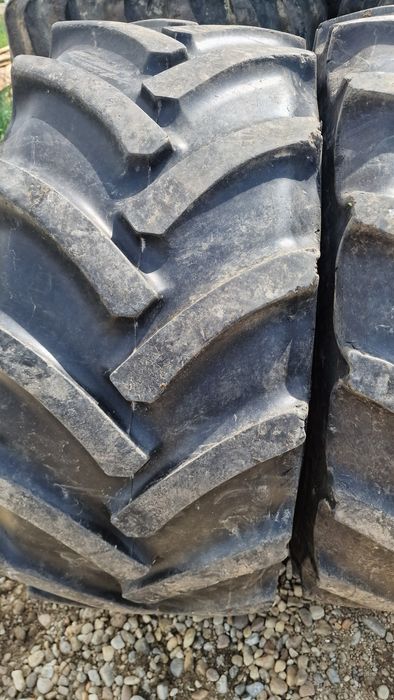 CAUCIUCURI agricole 440/65R24 marca Mitas