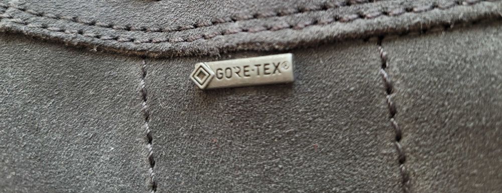 ECCO чисто нови маркови боти с подарък по избор на ТОП цена