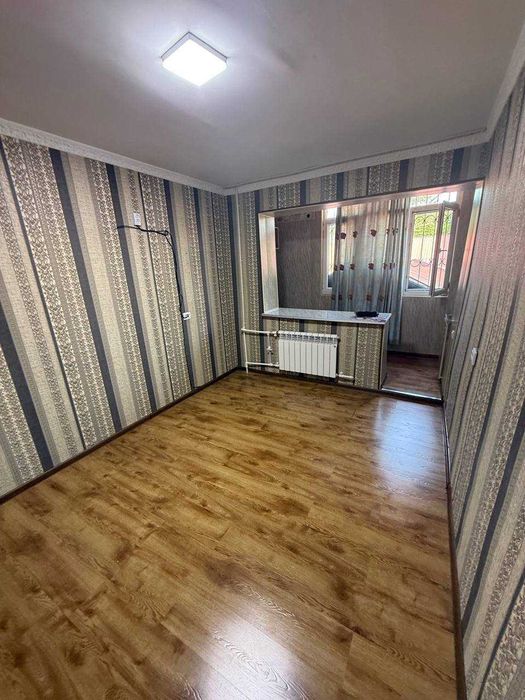 СРОЧНО !! Продается квартира в Яшнабаде 1/2/4 ( 20 кв/м ) Авиасозлар 3