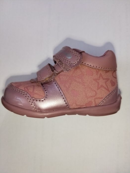 Обувь на ребенка