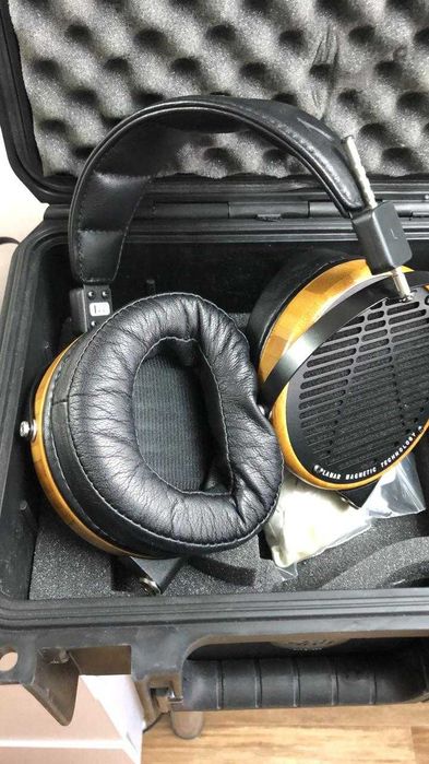 Audeze LCD2 наушники