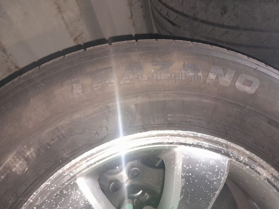 Продам шины с дисками