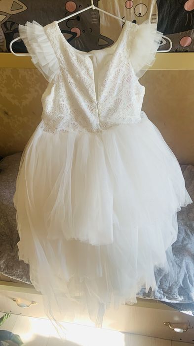 Продам шикарное платье.