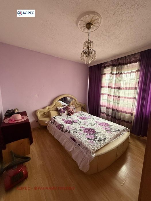 Продава се Тристаен апартамент в Плевен, Сторгозия - 74 кв.м за 1284 €/кв.м - Снимка #3