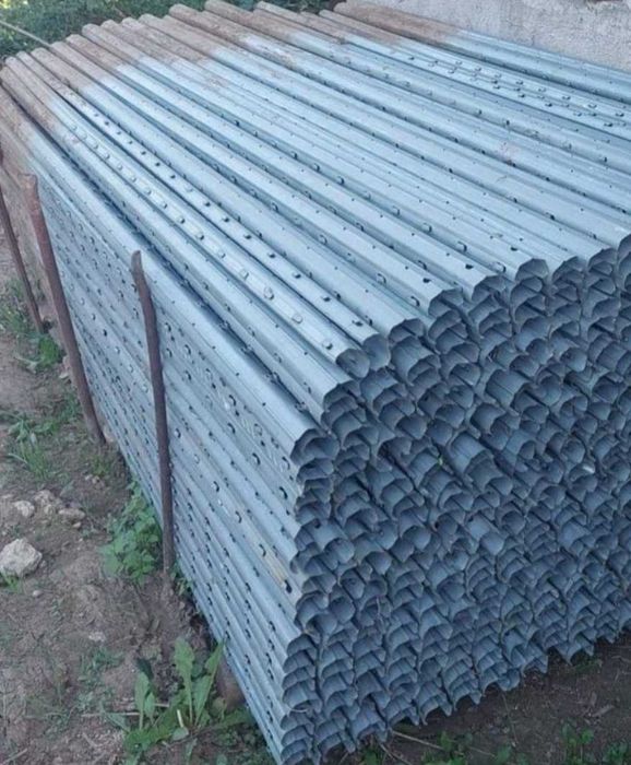 Spalieri galvanizati vita de vie , stalpi