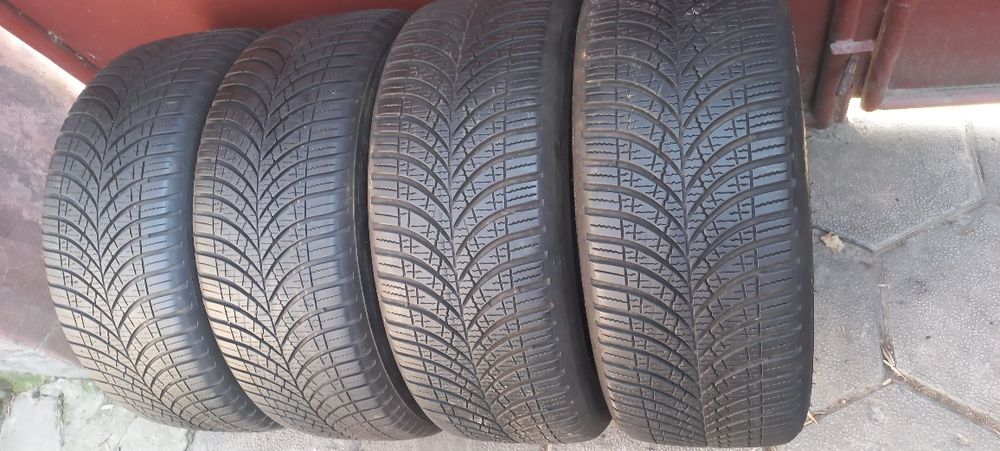205 45 17 Goodyear Всесезонни Гуми